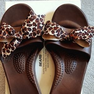 Okal OkaBee Womens Sandal